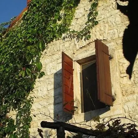 Natural * Žminj